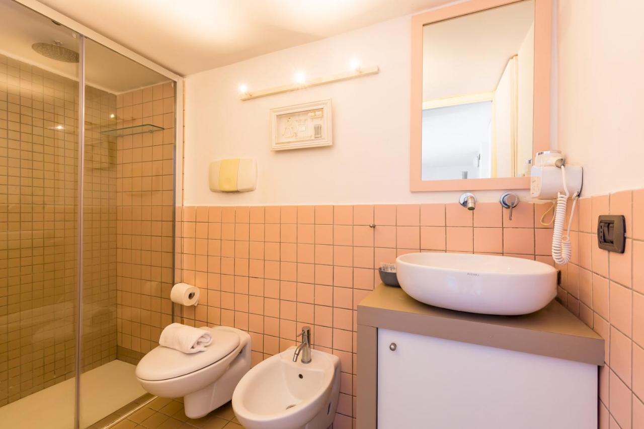 Cool Flat At Via Dei Mille By Napoliapartments Eksteriør billede