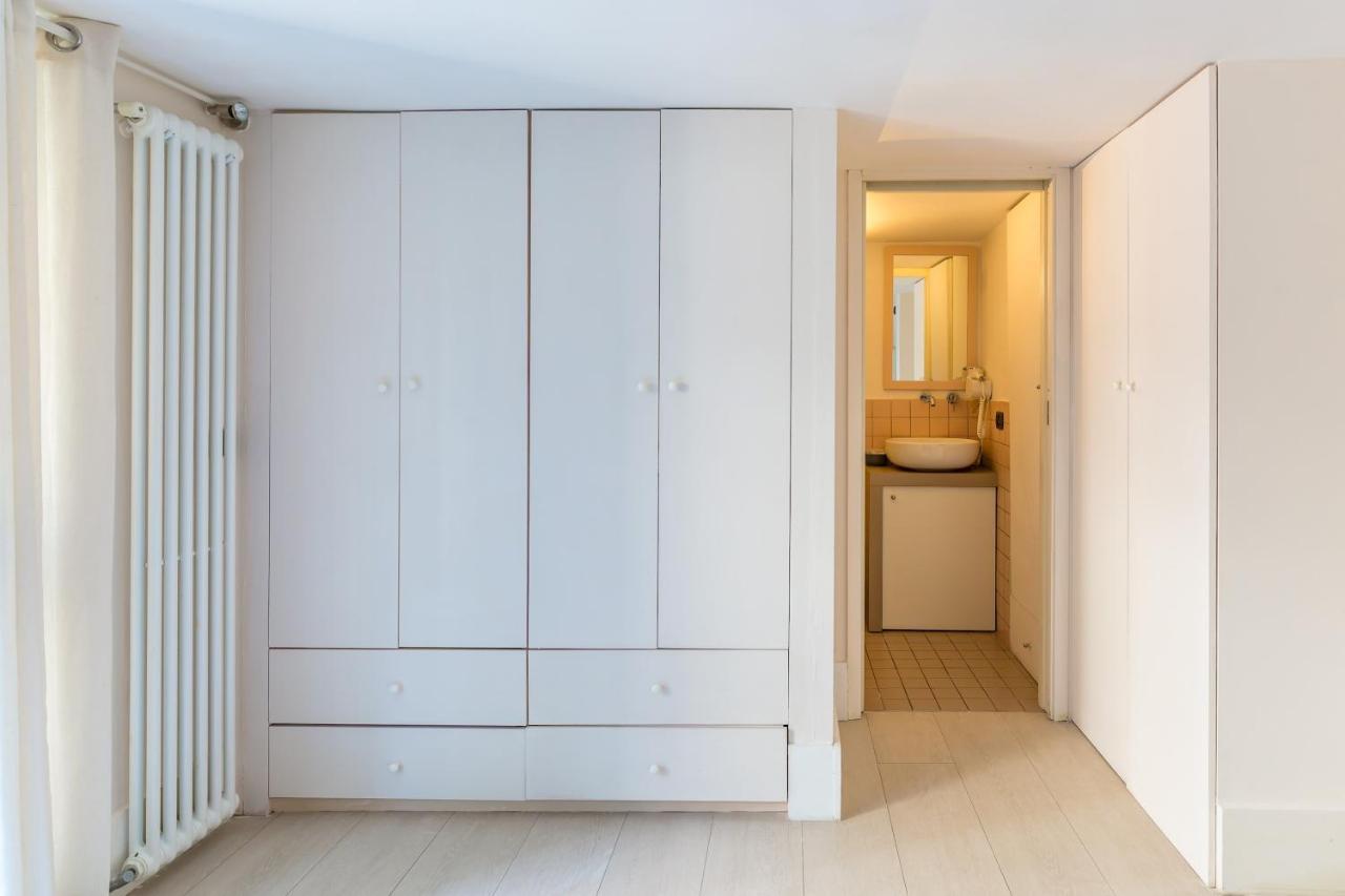 Cool Flat At Via Dei Mille By Napoliapartments Eksteriør billede