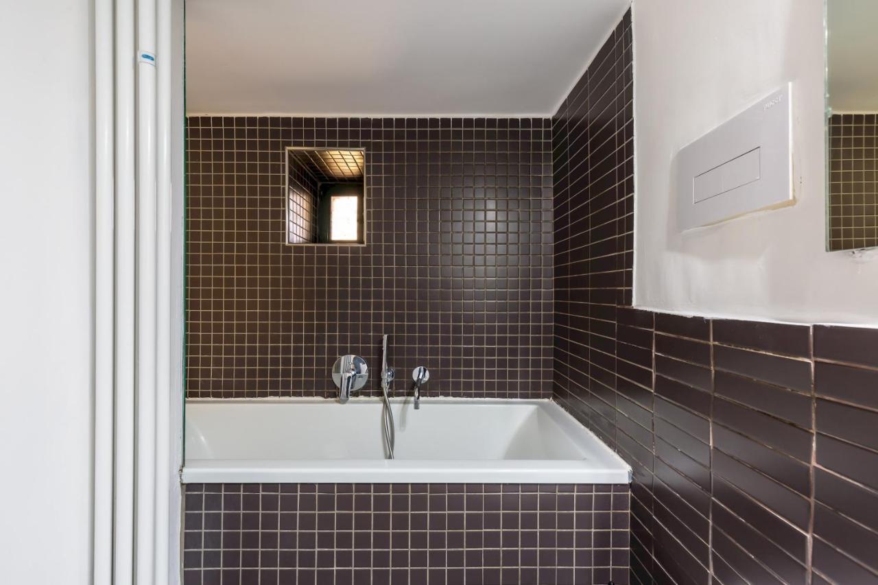 Cool Flat At Via Dei Mille By Napoliapartments Eksteriør billede