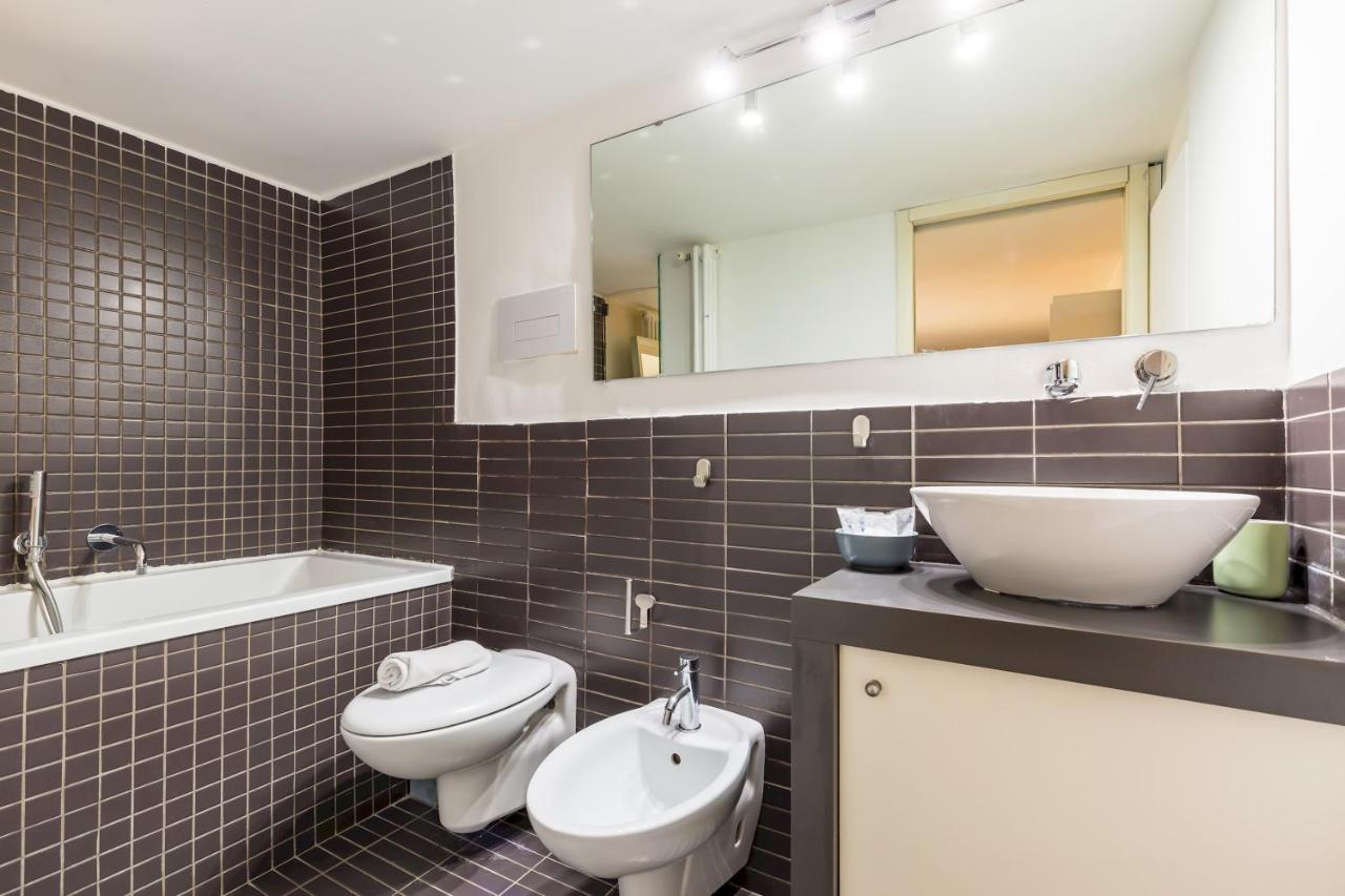 Cool Flat At Via Dei Mille By Napoliapartments Eksteriør billede